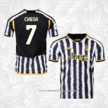 Camisola 1º Juventus Jogador Chiesa 2023-2024