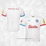 Camisola Holstein Kiel Anniversary 2024-2025 Tailandia