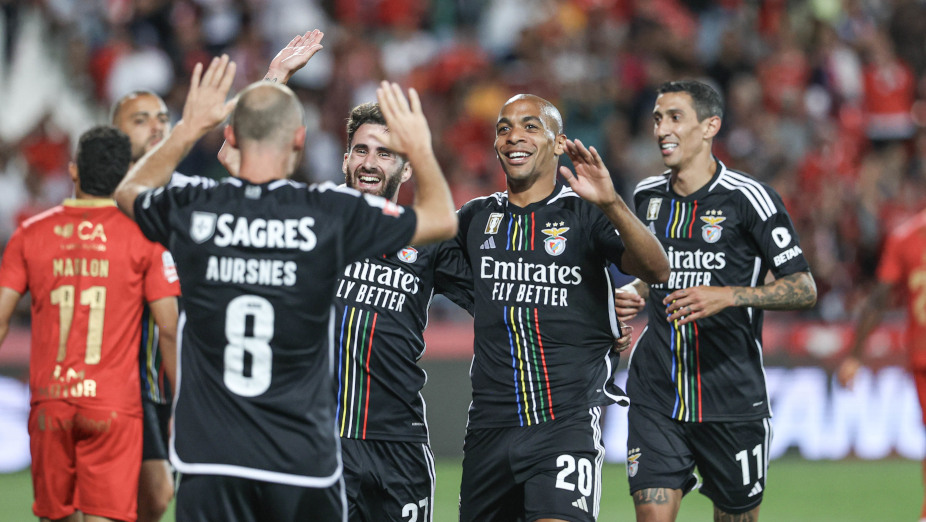 camisola do Benfica 3-2 Gilles Vicente