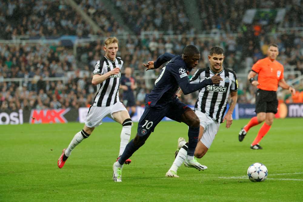 camisola PSG 1-4 Newcastle United